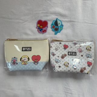 ボウダンショウネンダン(防弾少年団(BTS))のファミマ　BT21 オリジナルポーチ　2個セット(アイドルグッズ)