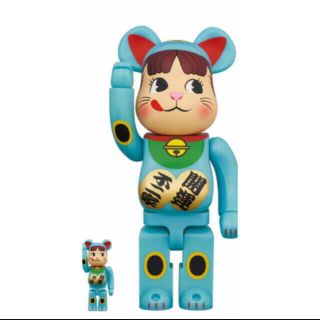 BE@RBRICK 招き猫 ペコちゃん 青蓄光 100％ ＆ 400％(その他)