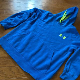 アンダーアーマー(UNDER ARMOUR)の《アンダーアーマー 》パーカー(パーカー)