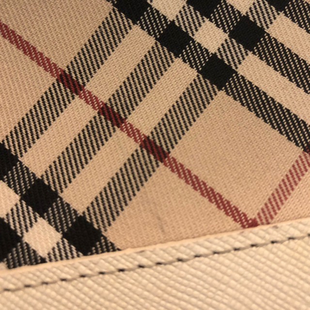 BURBERRY(バーバリー)のバーバリー　ショルダーバック レディースのバッグ(ショルダーバッグ)の商品写真