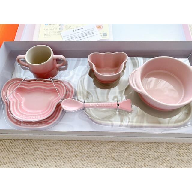 LE CREUSET(ルクルーゼ)のLE CREUCET ル・クルーゼ　ベビー食器　新品未使用 キッズ/ベビー/マタニティの授乳/お食事用品(離乳食器セット)の商品写真