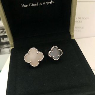 ヴァンクリーフアンドアーペル(Van Cleef & Arpels)のヴァンクリーフ＆アーペル☆未使用同様☆マジックアルハンブラ☆52(リング(指輪))