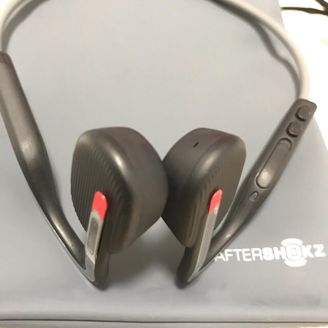 Aftershokz OpenMove 骨伝導ヘッドフォン スレートグレー スマホ/家電/カメラのオーディオ機器(ヘッドフォン/イヤフォン)の商品写真