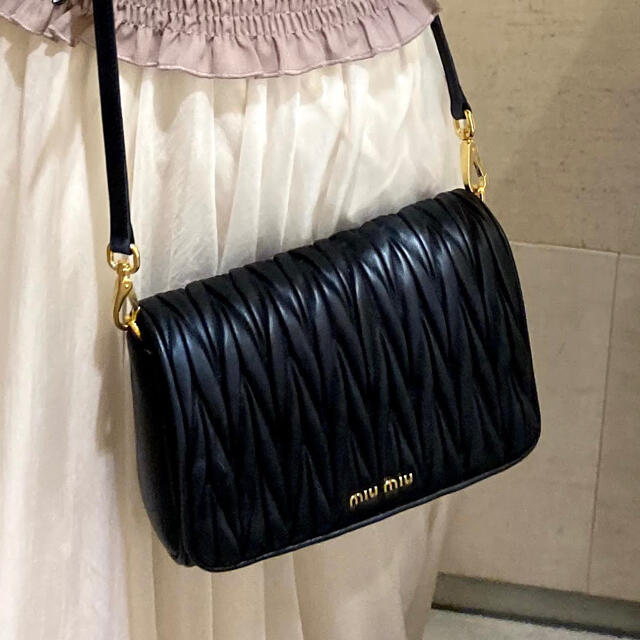 miumiu ショルダーバッグ マトラッセバッグ