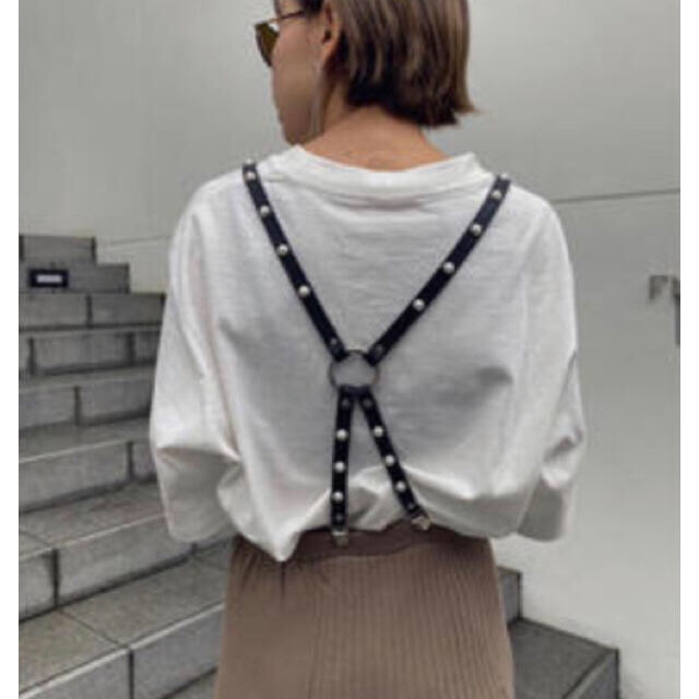 Ameri VINTAGE(アメリヴィンテージ)のAMERI  PEARL STUDS SUSPENDER 1度利用 美品 レディースのファッション小物(サスペンダー)の商品写真