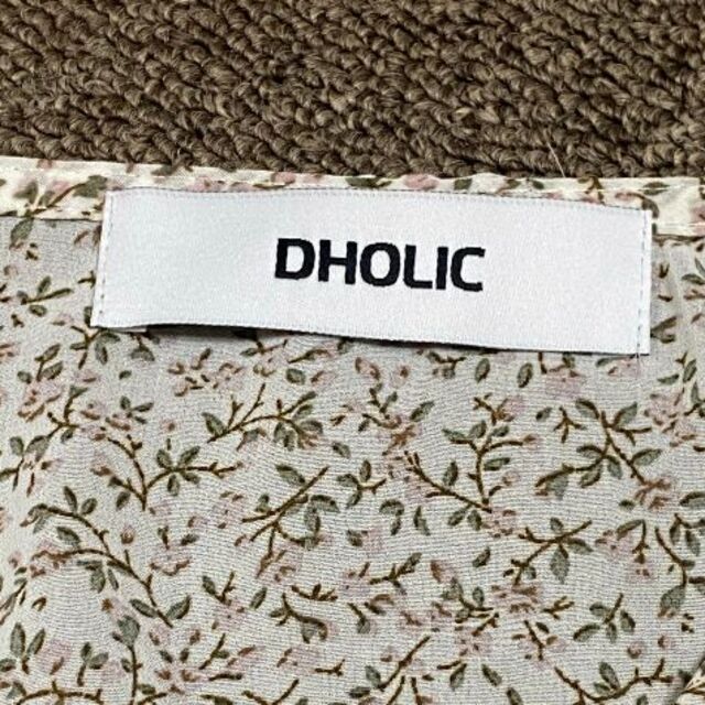 dholic(ディーホリック)の専用：2点組合せで半額：DHOLIC　ワンピース（白花柄） レディースのワンピース(ロングワンピース/マキシワンピース)の商品写真