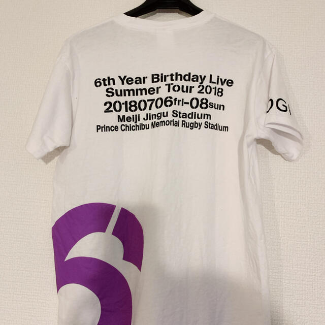乃木坂46(ノギザカフォーティーシックス)の乃木坂46 2018年夏ライブTシャツMサイズ エンタメ/ホビーのタレントグッズ(アイドルグッズ)の商品写真