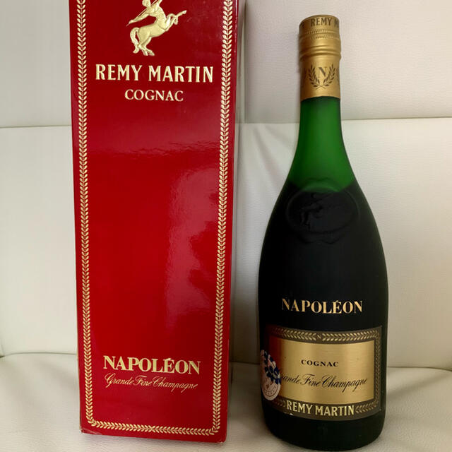 レミーマルタン　ナポレオン　REMY MARTIN コニャック