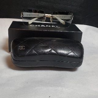 シャネル(CHANEL)のCHANELメタルフレームサングラス(サングラス/メガネ)