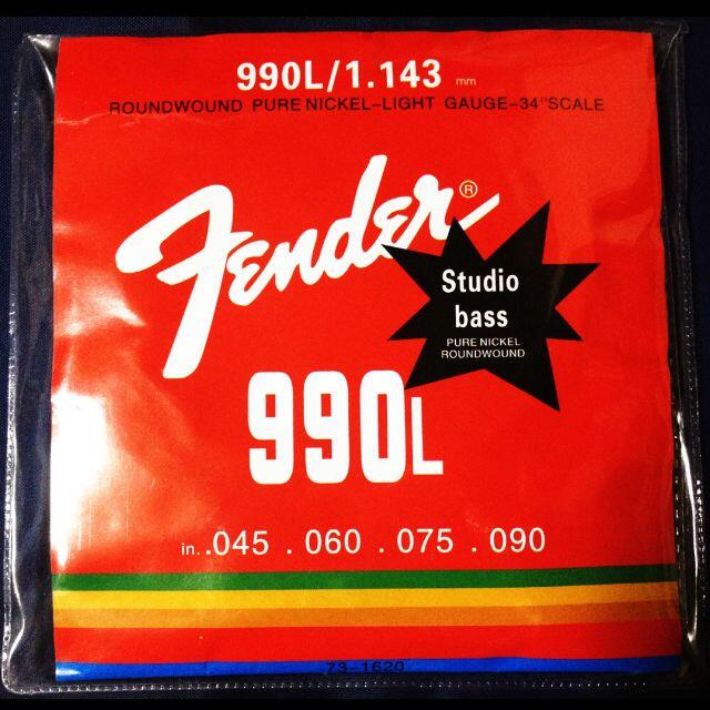 Fender(フェンダー)の送料無料★Fender★激安エレキベース弦★１～４弦セット★ライトゲージ 楽器のベース(弦)の商品写真