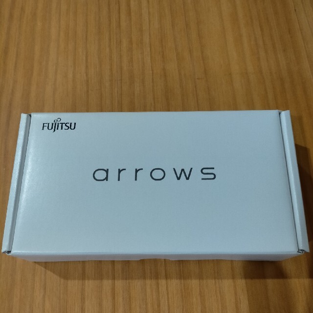 arrows RX ゴールド 32 GB SIMフリー