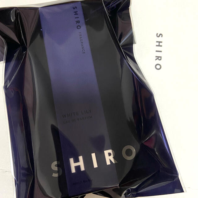 shiro(シロ)の新品♡shiroホワイトリリーハンド美容液30g コスメ/美容のボディケア(ハンドクリーム)の商品写真