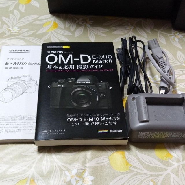 OLYMPUS(オリンパス)の専用!! スマホ/家電/カメラのカメラ(ミラーレス一眼)の商品写真