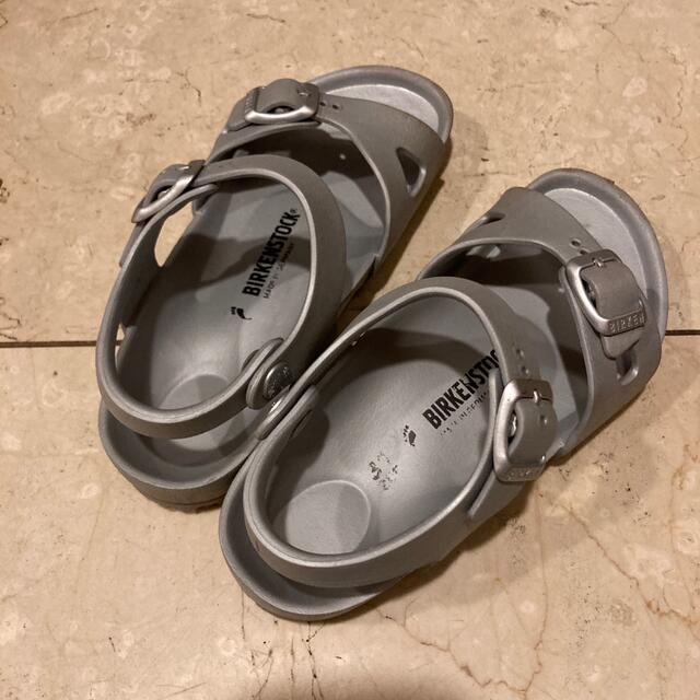 BIRKENSTOCK(ビルケンシュトック)のBIRKENSTOCK キッズサンダル キッズ/ベビー/マタニティのキッズ靴/シューズ(15cm~)(サンダル)の商品写真