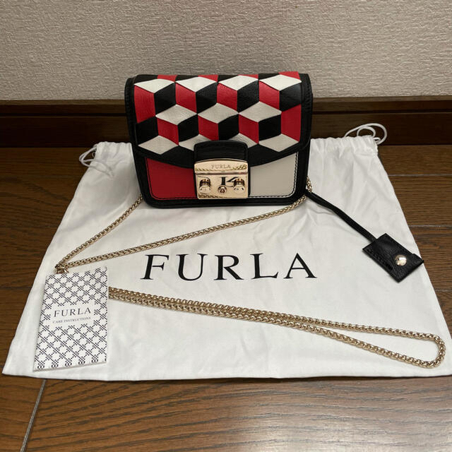 Furla(フルラ)の【FURLA】フルラ メトロポリスショルダーバッグ レディースのバッグ(ショルダーバッグ)の商品写真