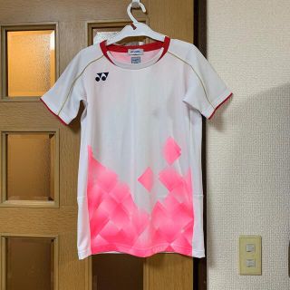 ヨネックス(YONEX)の✴︎美品✴︎  ヨネックス　公式　ユニフォーム　(ウェア)