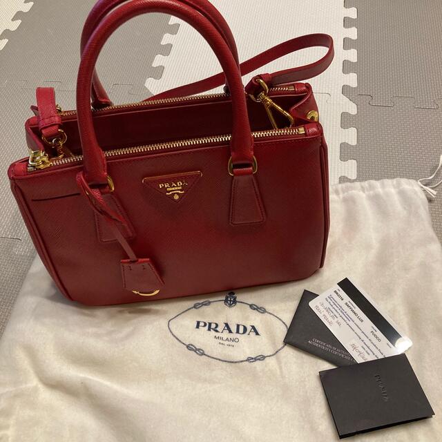 PRADA(プラダ)のPRADA サファーノミニバッグ レディースのバッグ(ショルダーバッグ)の商品写真