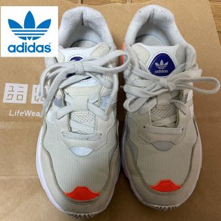 アディダス 韓国 スニーカー レディース の通販 100点以上 Adidasのレディースを買うならラクマ アディダス 韓国 スニーカー レディース の通販 100点以上 Adidasのレディースを買うならラクマ