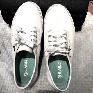 グラビス(gravis)のgravis26.5㎝　白(スニーカー)