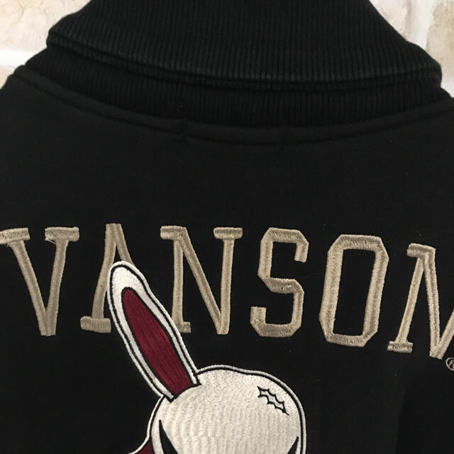 VANSON(バンソン)の【限定】VANSON バンソン 刺繍 デビルラビット ブルゾン Ed Hardy メンズのジャケット/アウター(ブルゾン)の商品写真