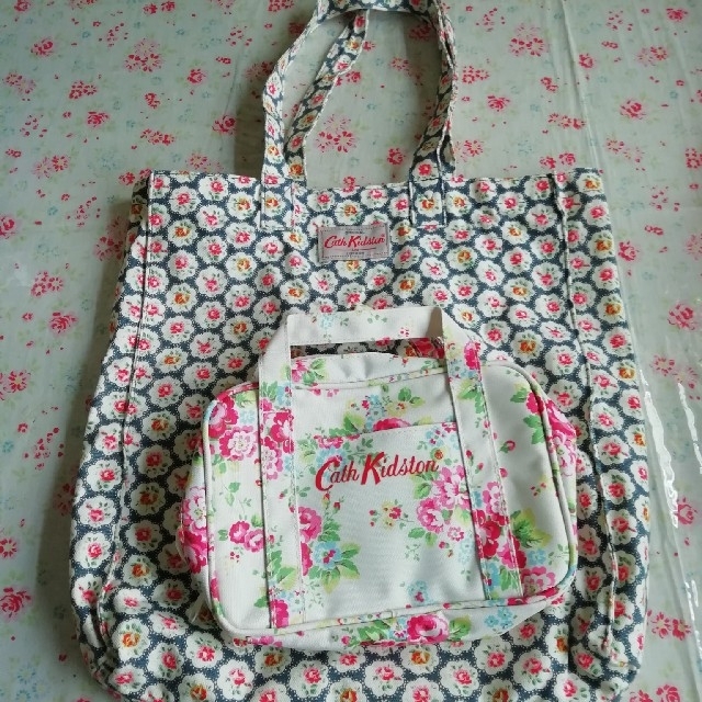 Cath Kidston(キャスキッドソン)のCath Kidston ブックバッグとポーチ レディースのバッグ(トートバッグ)の商品写真