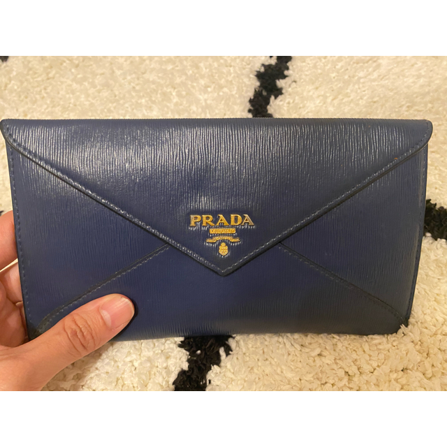 PRADA(プラダ)のPRADA長財布 レディースのファッション小物(財布)の商品写真