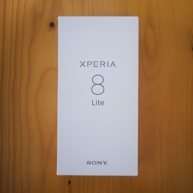 Xperia(エクスペリア)の【新品】SONY Xperia 8 Lite ホワイト simフリー スマホ/家電/カメラのスマートフォン/携帯電話(スマートフォン本体)の商品写真