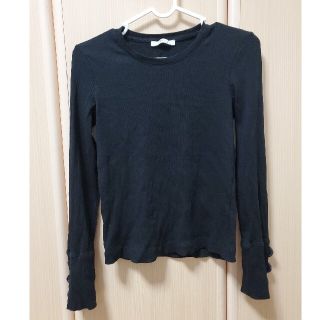 ザラ(ZARA)のZARA 袖ボタントップス(カットソー(長袖/七分))