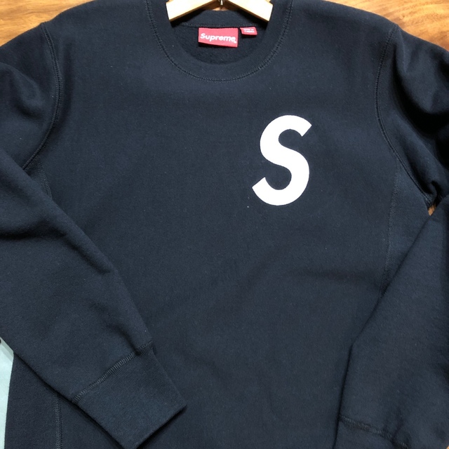 Supreme(シュプリーム)の16aw supreme slogo スウェット黒　S メンズのトップス(スウェット)の商品写真