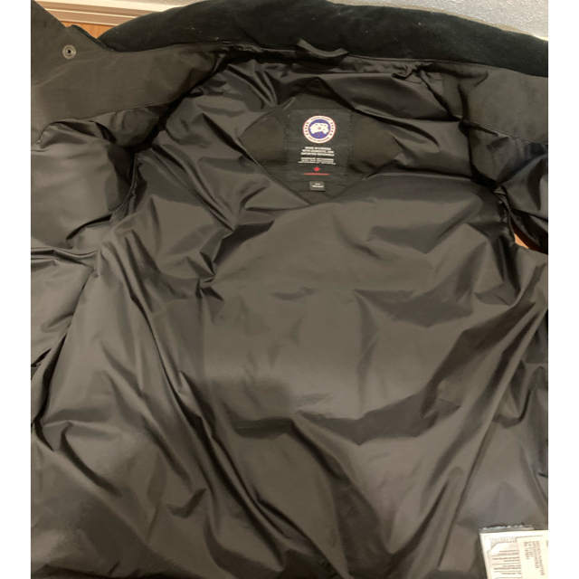 CANADA GOOSE(カナダグース)のみーやん様専用　カナダグース　ダウンベスト　S メンズのジャケット/アウター(ダウンベスト)の商品写真