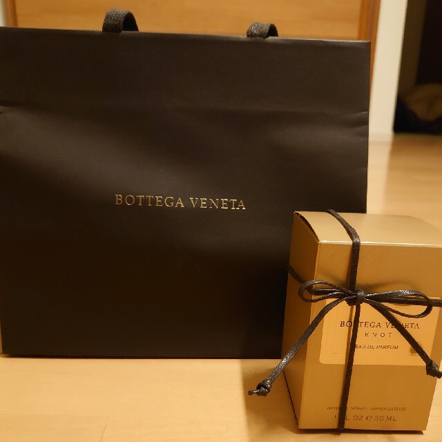 Bottega Veneta(ボッテガヴェネタ)のボッテガヴェネタ　ノットオードパルファム コスメ/美容の香水(香水(女性用))の商品写真