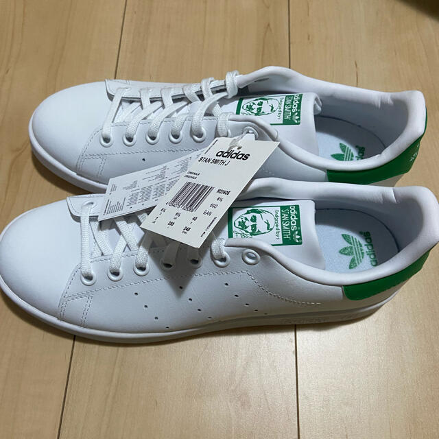 adidas(アディダス)のSTAN  SMITH  J 未使用品　25.5センチ メンズの靴/シューズ(スニーカー)の商品写真