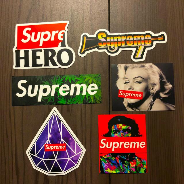 supreme ステッカー