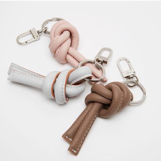 トゥモローランド(TOMORROWLAND)のvasic ノベルティ　キーホルダー(キーホルダー)