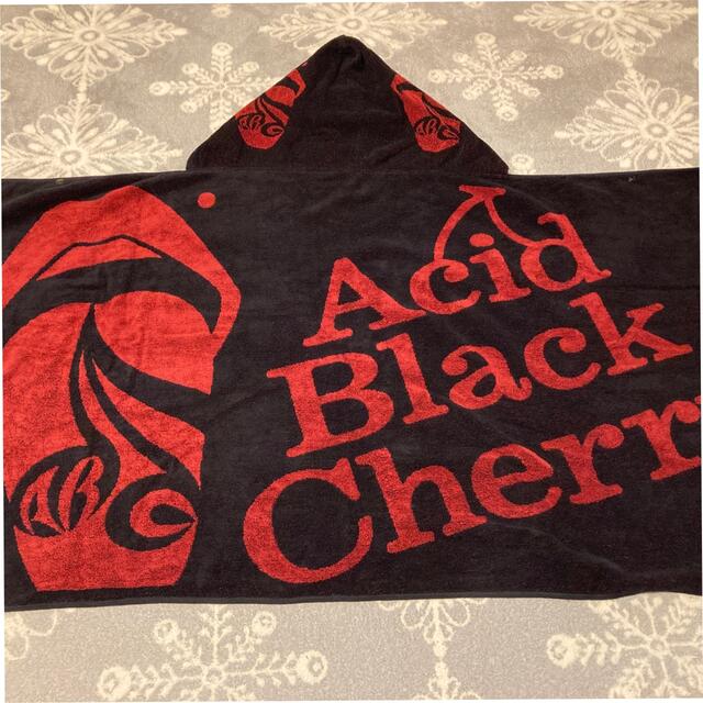 今日の超目玉】 Acid Black Cherry ツアーグッズ フード付きタオル