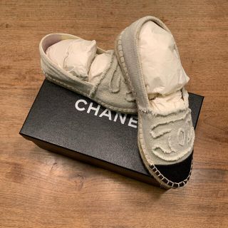 シャネル(CHANEL)の【正規店購入】シャネル　エスパドリーユ　白×黒(スリッポン/モカシン)