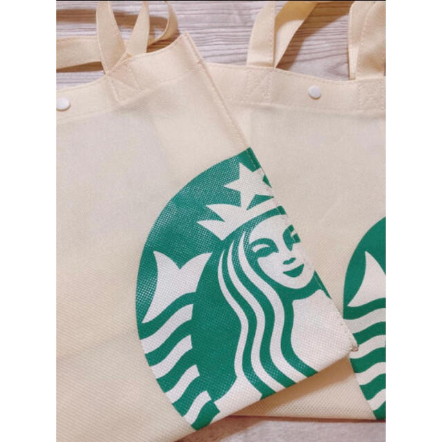 Starbucks Coffee(スターバックスコーヒー)のスタバエコバッグ 不織布 1枚 レディースのバッグ(エコバッグ)の商品写真