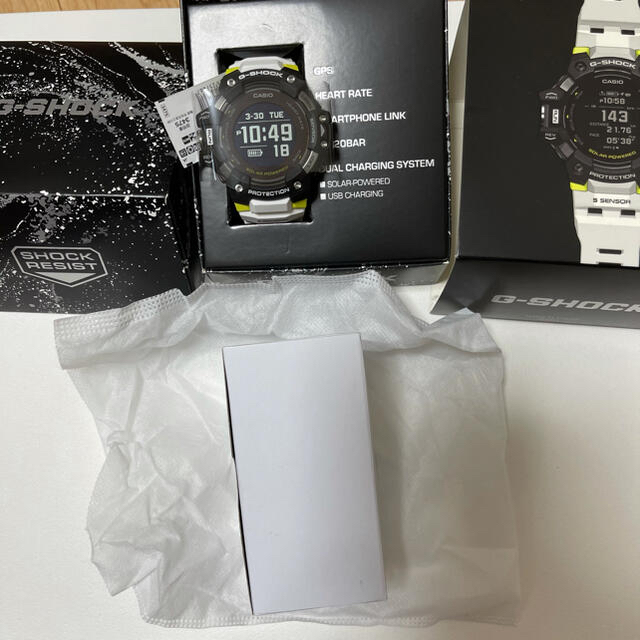 G-SHOCK(ジーショック)の【新品未使用】G-SHOCK  G-SQUAD  GBD-H1000-1A7JR メンズの時計(腕時計(デジタル))の商品写真