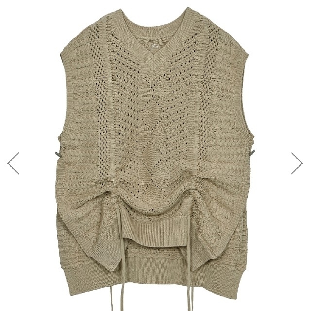 Ameri VINTAGE(アメリヴィンテージ)の2WAY SHIRRING KNIT VEST アメリヴィンテージ レディースのトップス(ニット/セーター)の商品写真