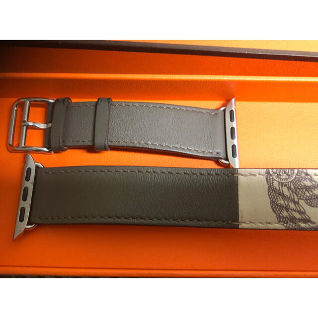 Hermes(エルメス)のgu様専用　エルメス　Apple Watch バンド レディースのファッション小物(腕時計)の商品写真