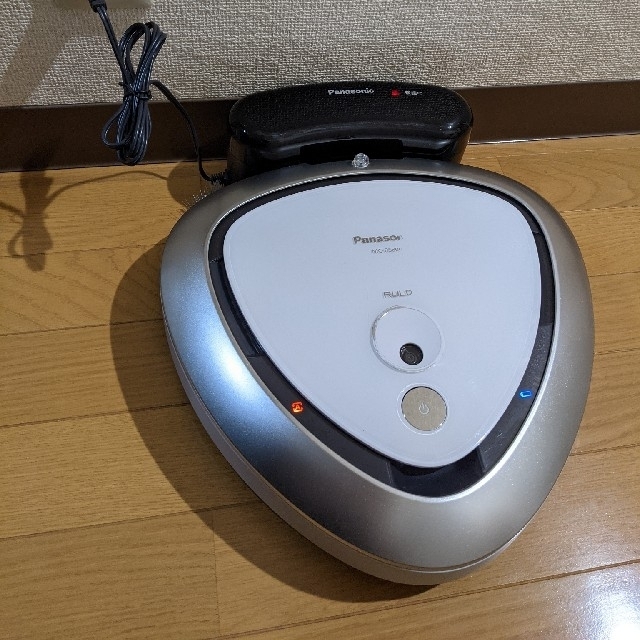 新規購入 panasonic RULO MC-RS800-W ロボット掃除機 白 MC-RS800 掃除