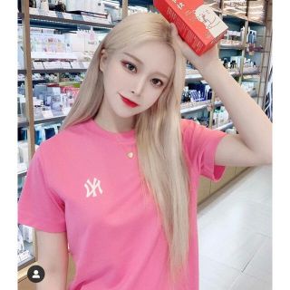 ニューエラー(NEW ERA)のMLB ピンク　Tシャツ　韓国(Tシャツ/カットソー(半袖/袖なし))