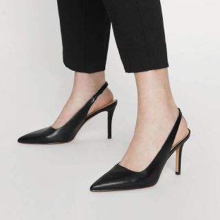 チャールズアンドキース(Charles and Keith)の【最終値下げ】スリングバック ポインテッドパンプス(ハイヒール/パンプス)