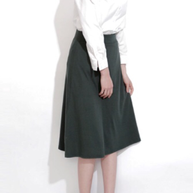 柔らか素材♡ミモレ丈フレアスカート レディースのスカート(ひざ丈スカート)の商品写真