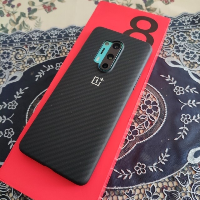 OnePlus 8 pro　12GB+256GB  スマホ/家電/カメラのスマートフォン/携帯電話(スマートフォン本体)の商品写真