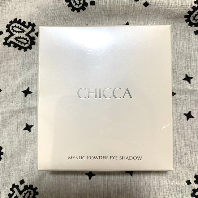 CHICCA  アイシャドウ　ロージーポージー　新品 コスメ/美容のベースメイク/化粧品(アイシャドウ)の商品写真