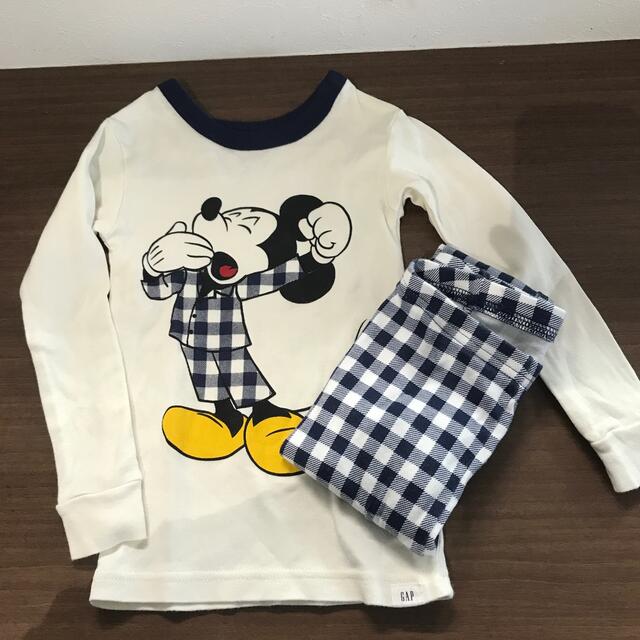 babyGAP(ベビーギャップ)の100サイズ☆ミッキー　チェック柄パジャマ  キッズ/ベビー/マタニティのキッズ服男の子用(90cm~)(パジャマ)の商品写真