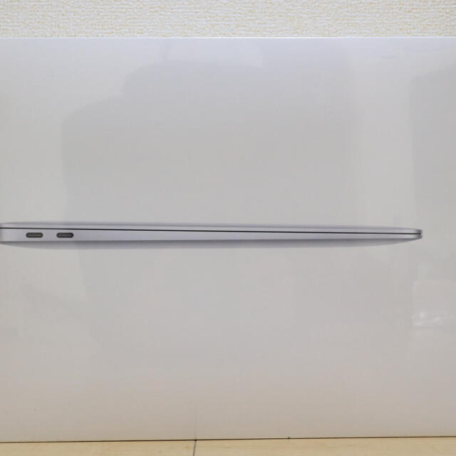Apple(アップル)のMacBook Air M1 MGN63J/A シルバー USキーボード スマホ/家電/カメラのPC/タブレット(ノートPC)の商品写真