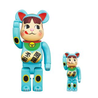 フジヤ(不二家)の BE@RBRICK 招き猫 ペコちゃん 青蓄光 100％ ＆ 400％(その他)