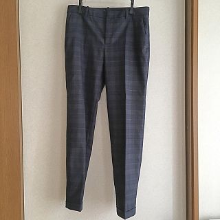 ザラ(ZARA)のZARA♡ネイビーチェックパンツ♡美品♡センタープレス♡(クロップドパンツ)